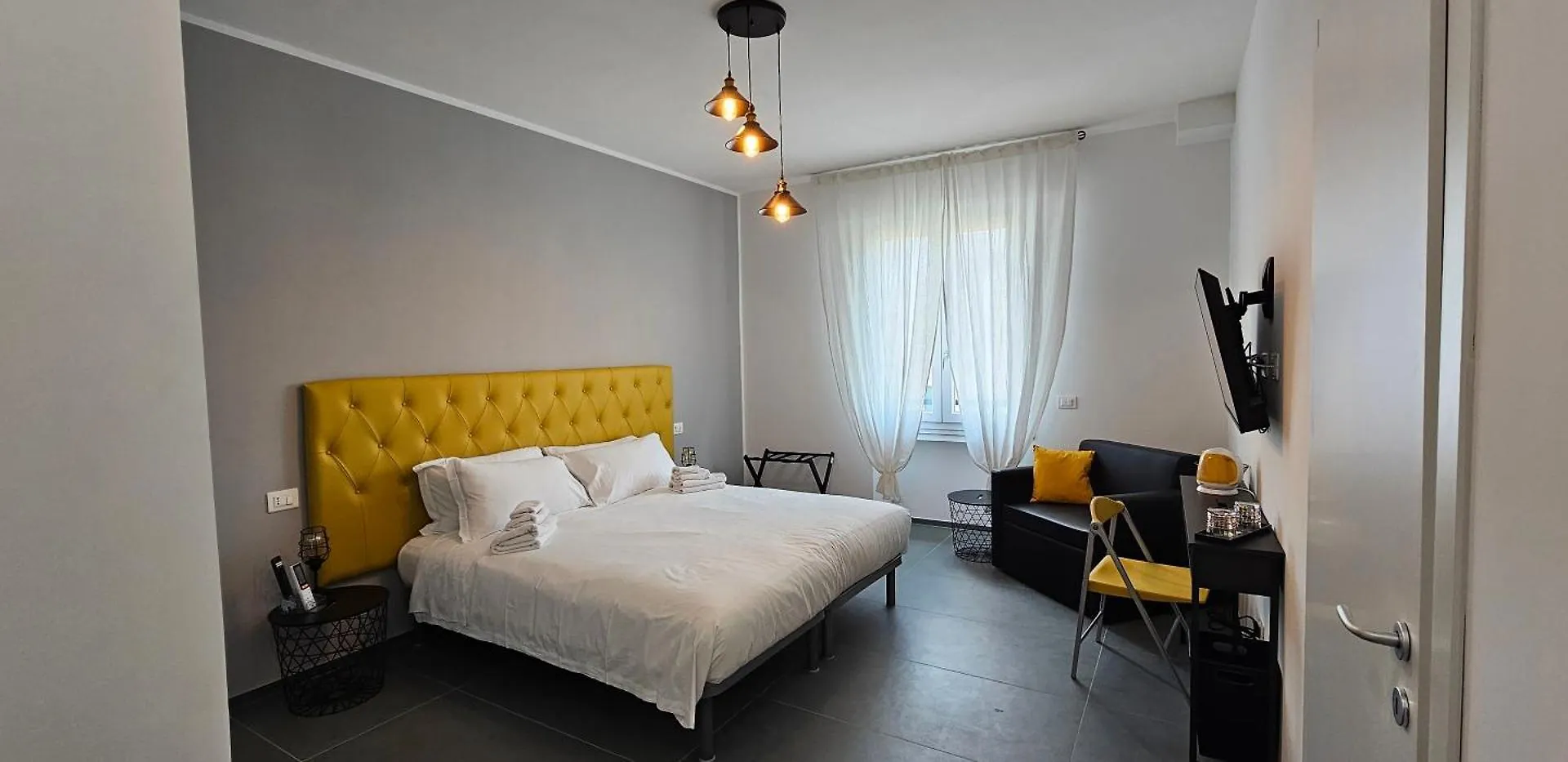 Blq Speakeasy Rooms Bologna Italy